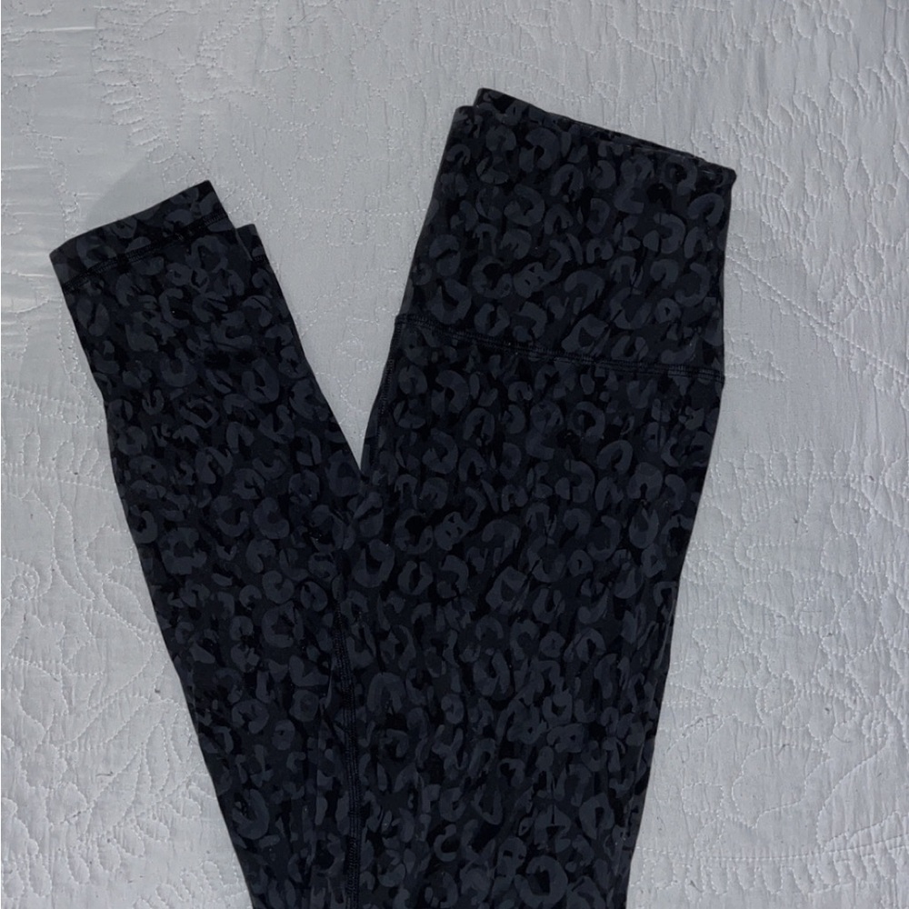 Lululemon Black Leopard Print Leggings